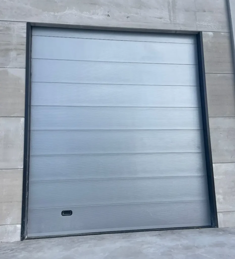 Puertas-seccionales-industriales